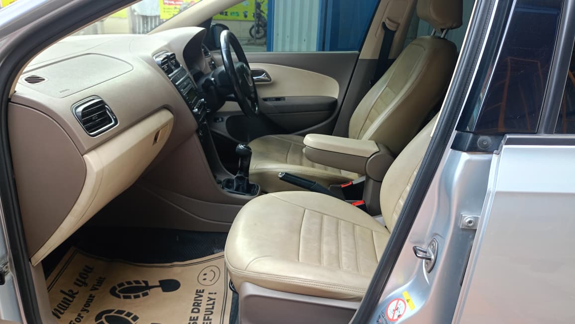 Skoda Rapid - Image 10